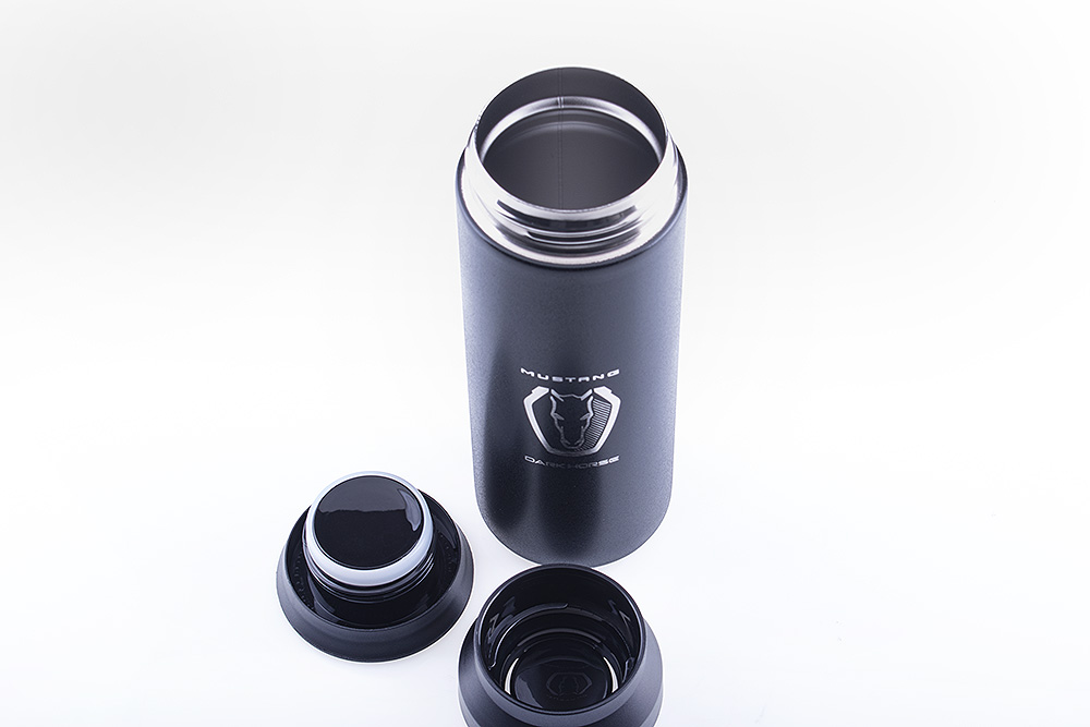 Mustang Dark Horse Stainless Steel Vacuum Water Bottle - 480ml - Image 2